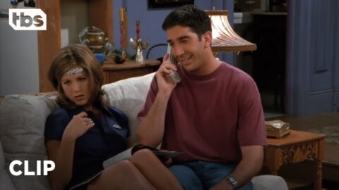 Friends: O telefonema de Ross para Julie irrita Rachel