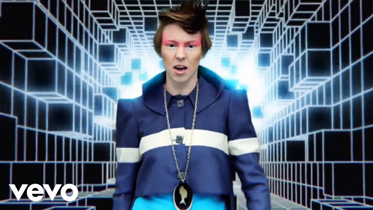 La Roux – Bulletproof