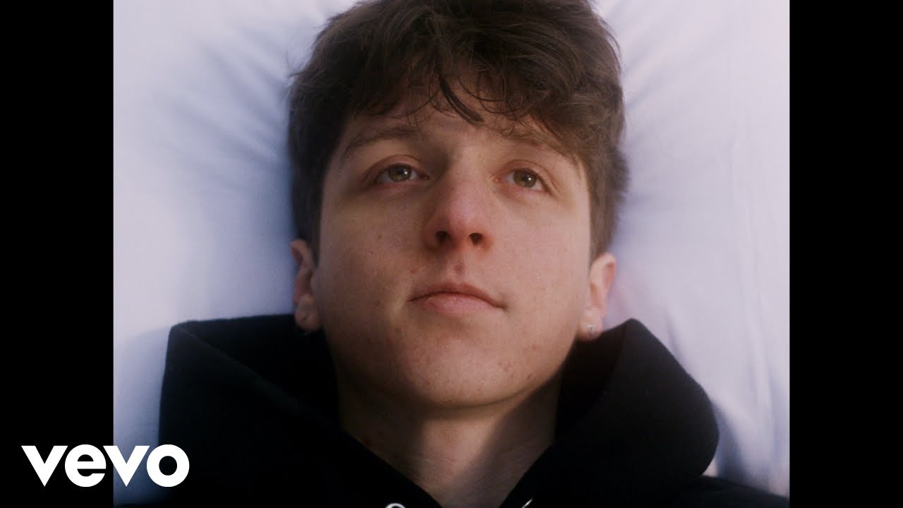 Powfu – Death Bed (Coffee For Your Head) ft. beabadoobee