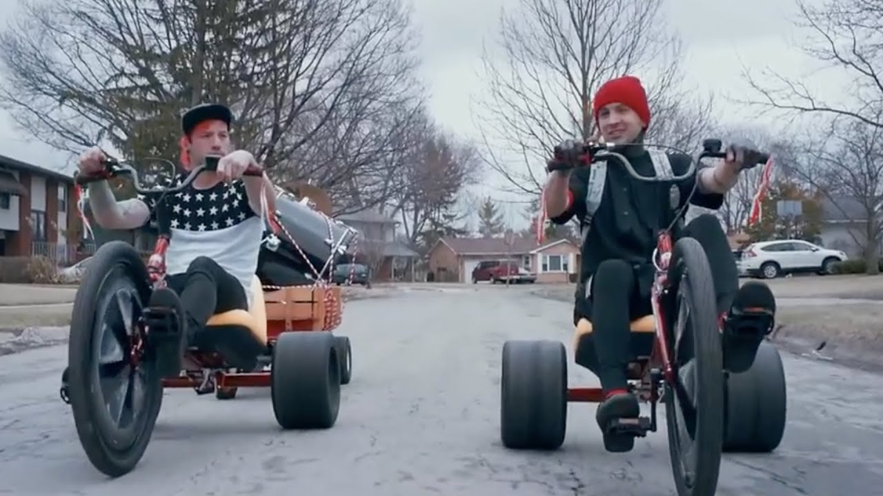 Twenty One Pilots: Stressed Out