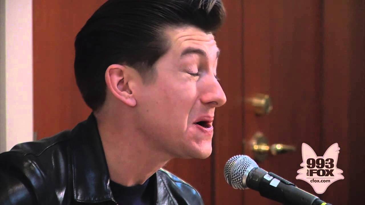 Arctic Monkeys – Do I Wanna Know?