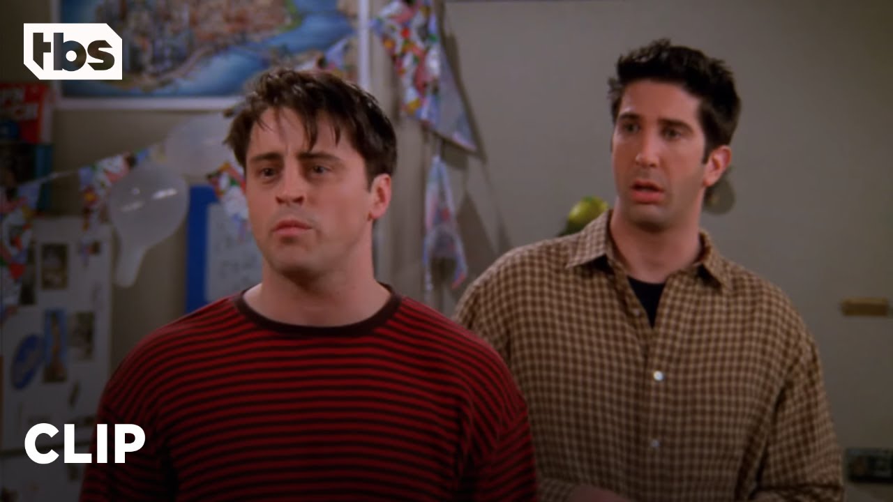 Friends: Joey Perde a Aliança de Casamento do Ross