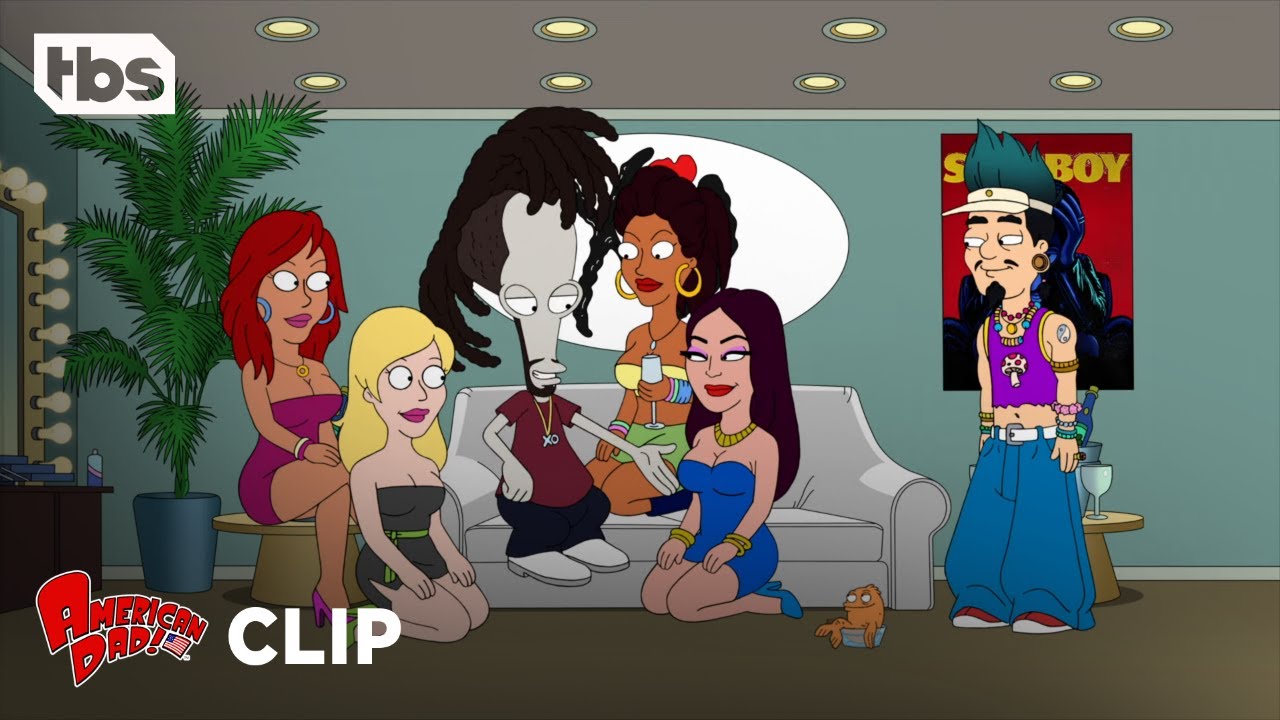 American Dad: Roger Posa Como The Weeknd