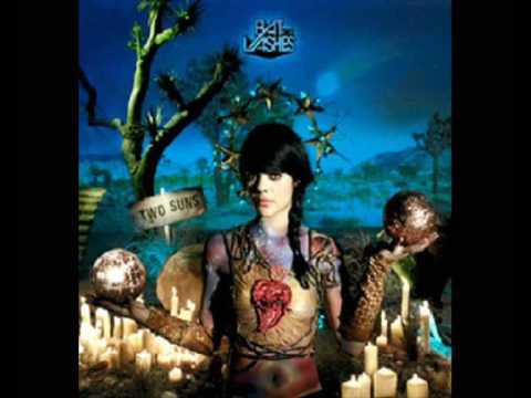 Bat For Lashes – Siren Song
