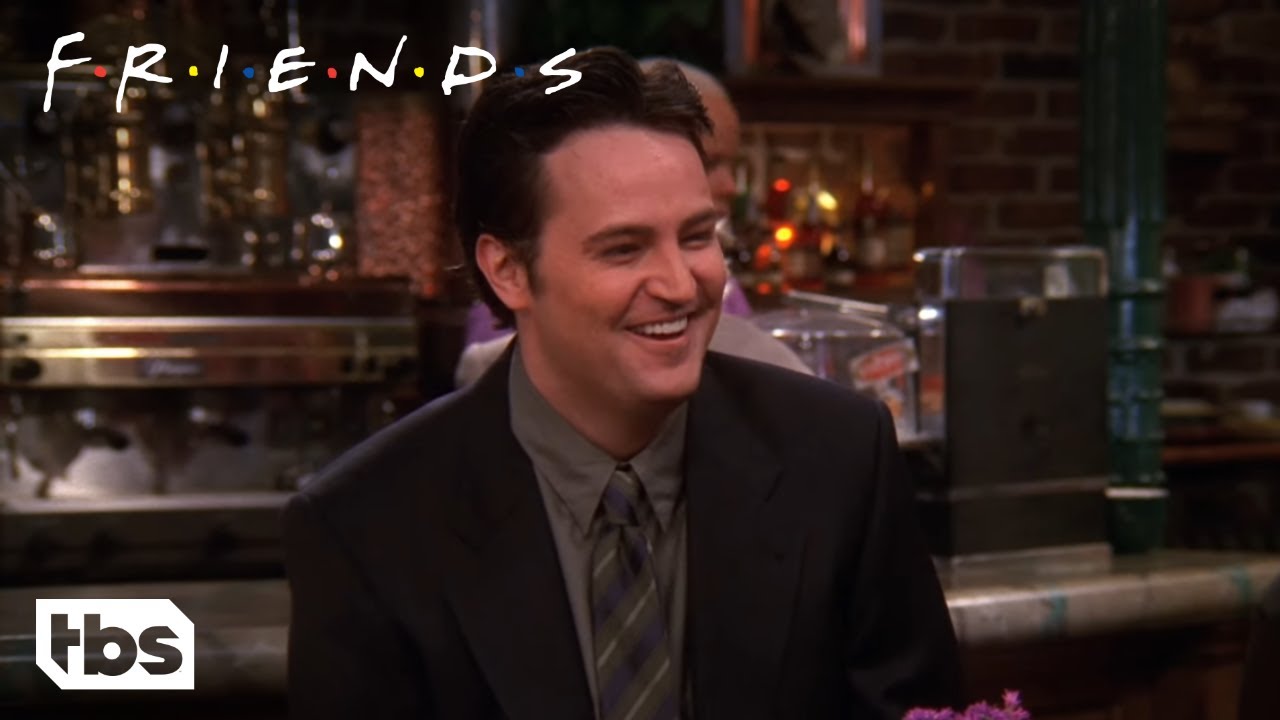 Friends: Chandler Sai Com Uma Ex-Namorada