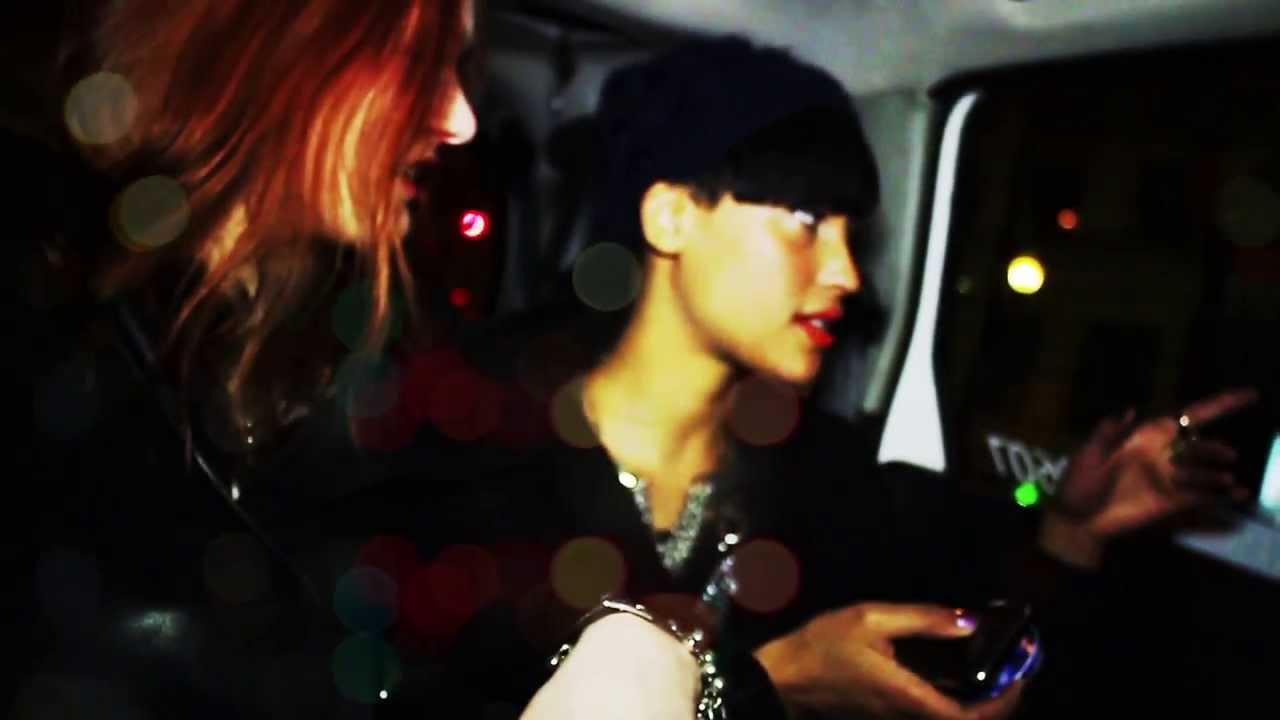 Icona Pop feat. Charli XCX – I Love It