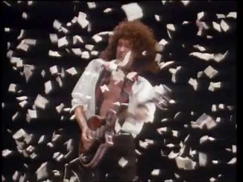 Queen – The Show Must Go On