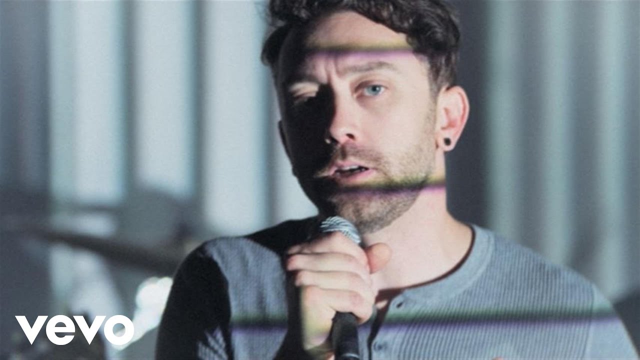 Rise Against – Tragedy + Time