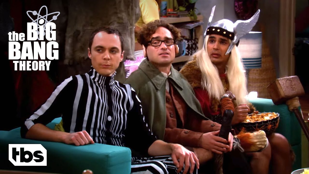 A Socialização É Difícil Na Festa De Halloween Da Penny | The Big Bang Theory