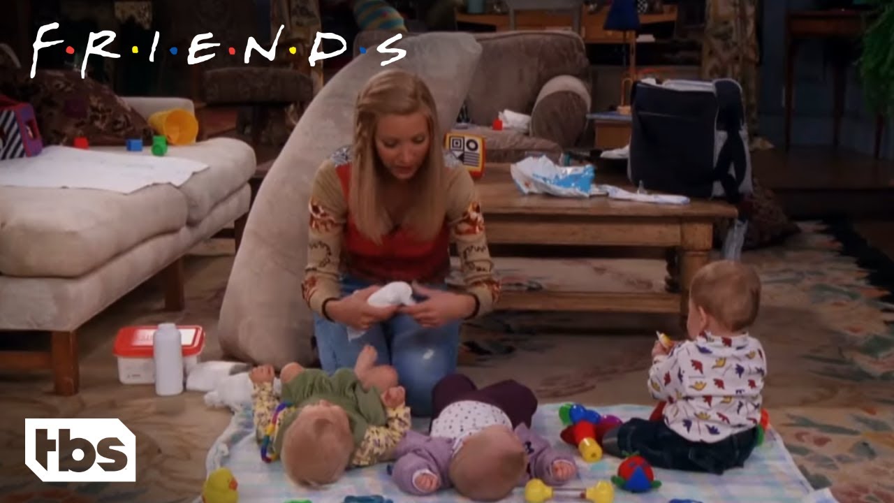 Friends: Phoebe Cuida Dos Bebês Sozinha