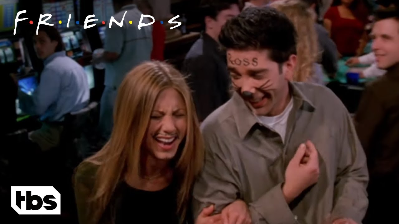 Friends: Ross Desenha No Rosto De Rachel