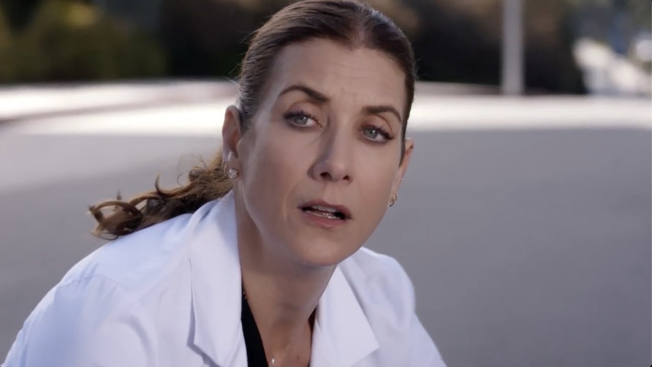 Grey’s Anatomy: Addison E Um Estagiário São Atacados Fora Da Clínica (Temporada 19)
