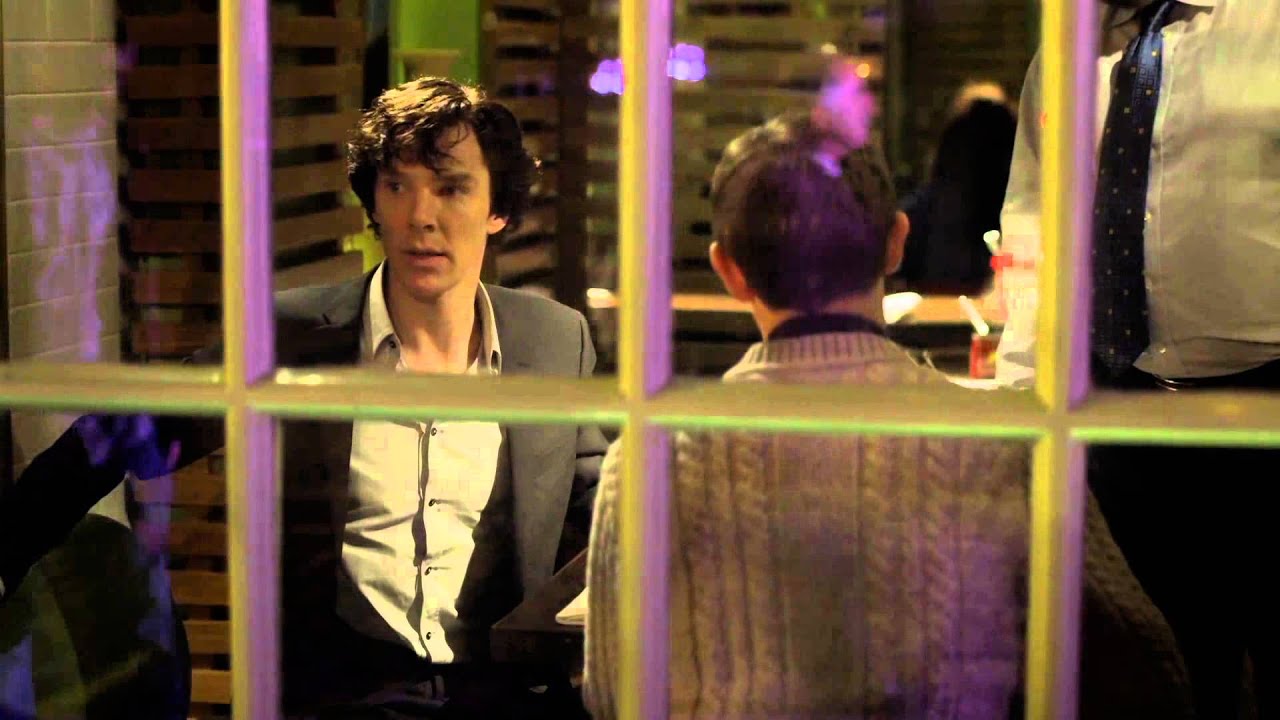 Sherlock Holmes: Não Sou A Namorada Dele