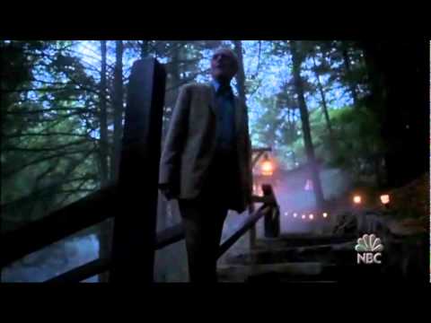The West Wing: Leo Mcgarry Sofre Um Ataque Cardíaco