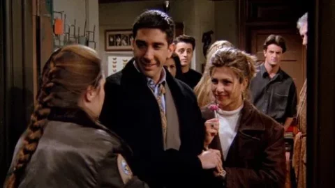 Friends: Aquele Em Que O Macaco Fugiu – 1×19