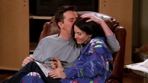 Friends: Aquele com o Policial – 5×16