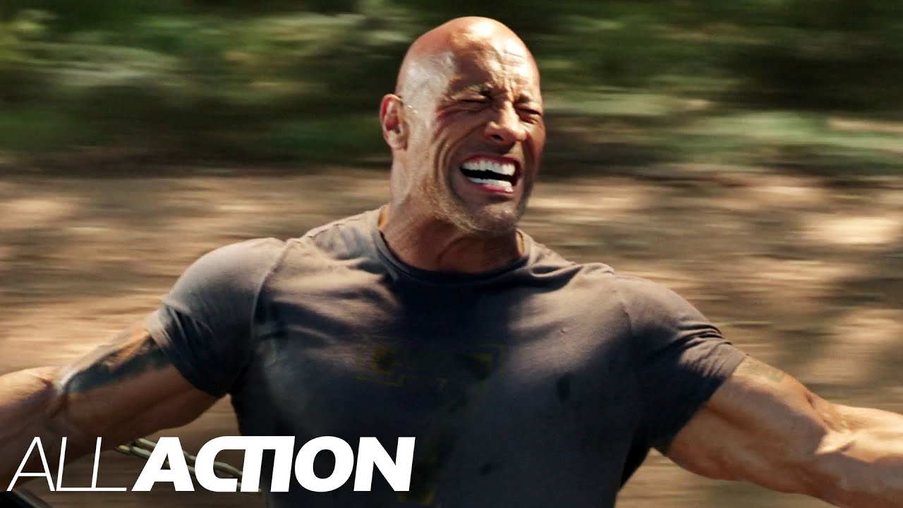 Velozes E Furiosos: Dwayne Johnson Derruba Um Helicóptero