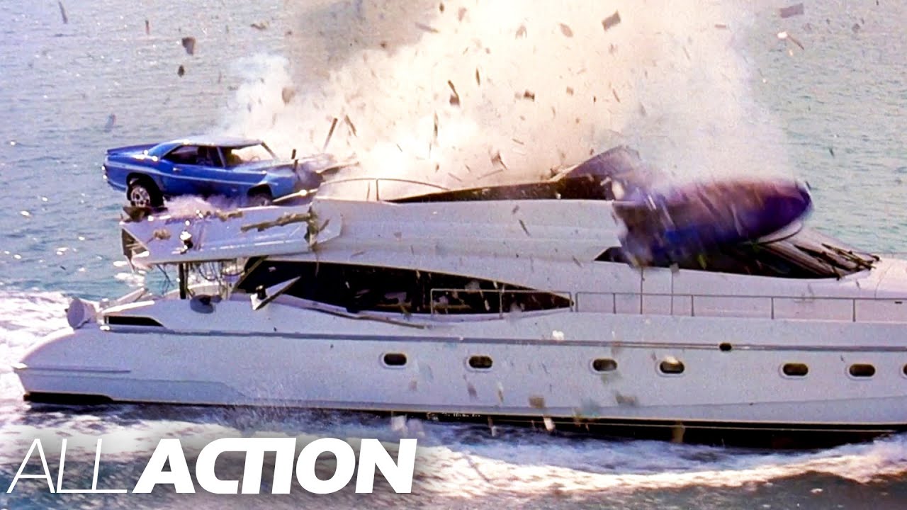 Velozes E Furiosos: Parem Aquele Barco! | Brian Dirige Para Dentro Do Barco