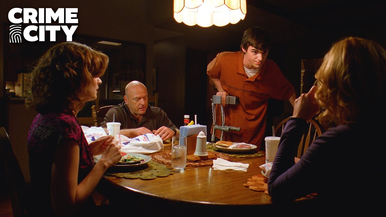 Breaking Bad: Walt Jr. Liga Para Skyler, Uma V.