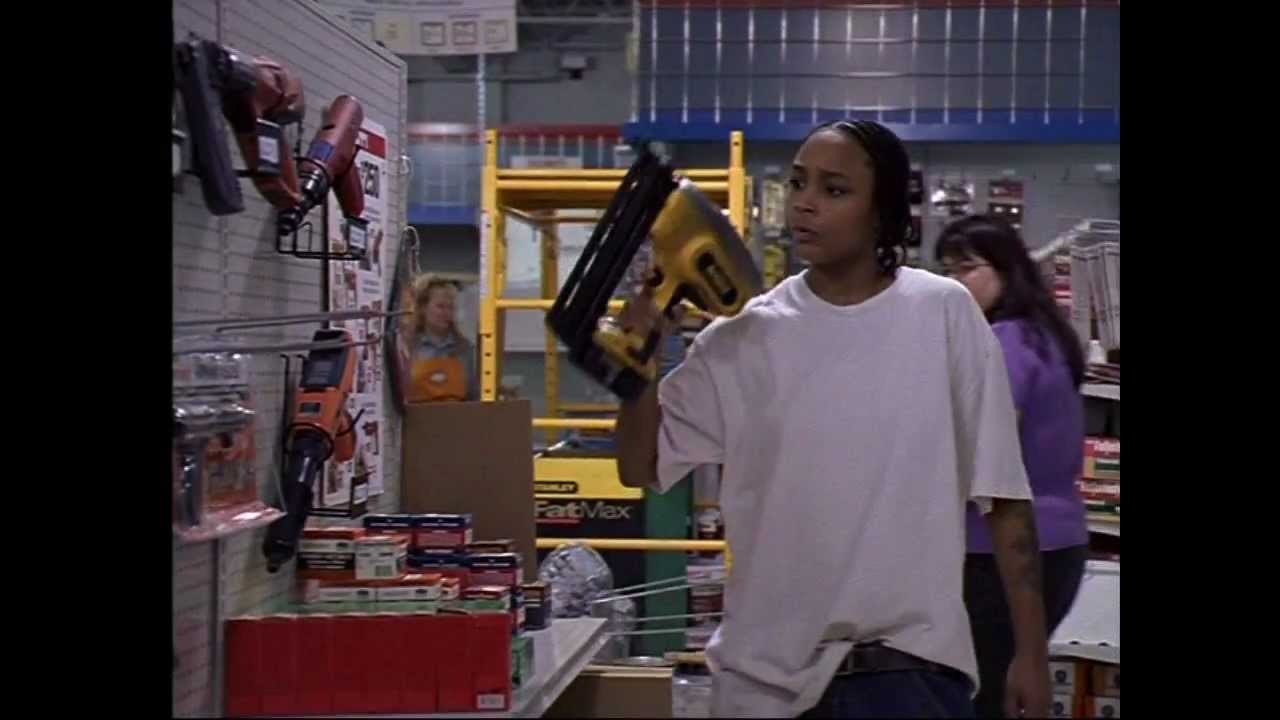 The Wire: Snoop Compra Uma Pistola De Pregos