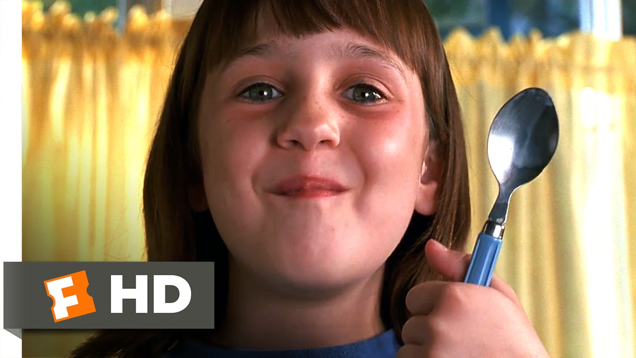 Matilda (1996) – Cena Pequena Bonitinha (7/10)