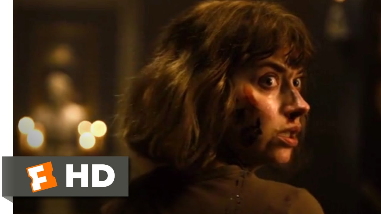 Natal Sangrento (2019) – Cena Da Luta Contra Os Rapazes Da Fraternidade (7/10)