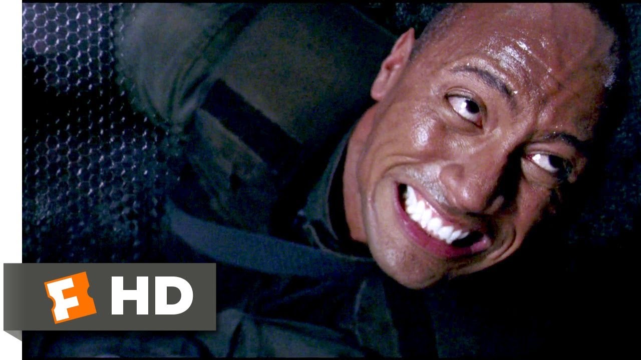 Doom – A Porta Do Inferno (2005) – Eu Não Deveria Morrer! (8/10)