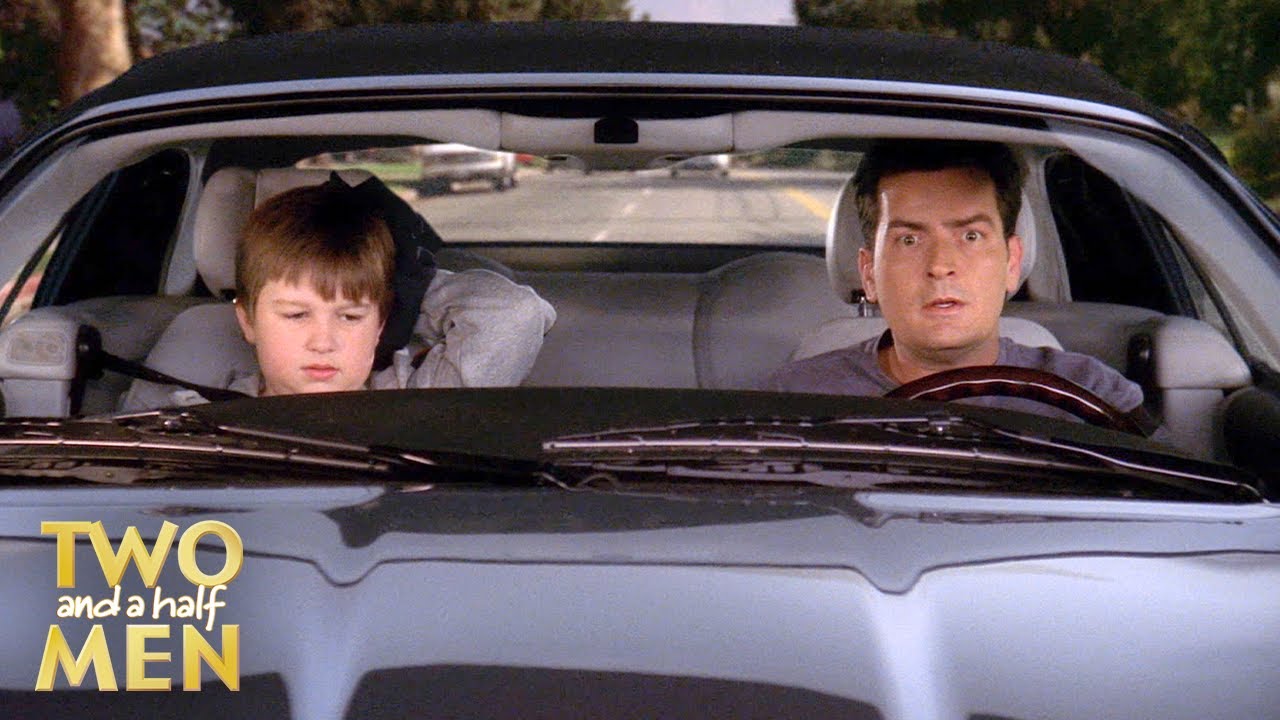 Charlie Abre A Cabeça De Jake | Dois Homens E Meio