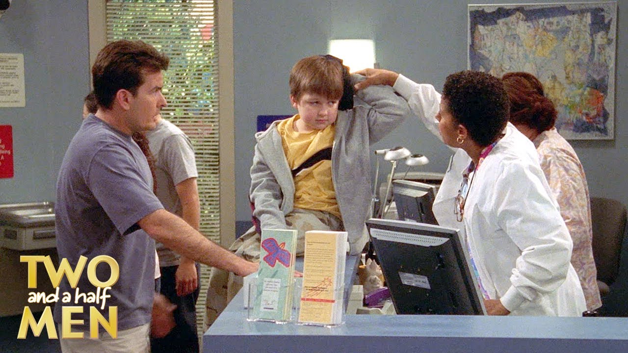 Charlie Leva Jake Ao Pronto-Socorro | Dois Homens E Meio