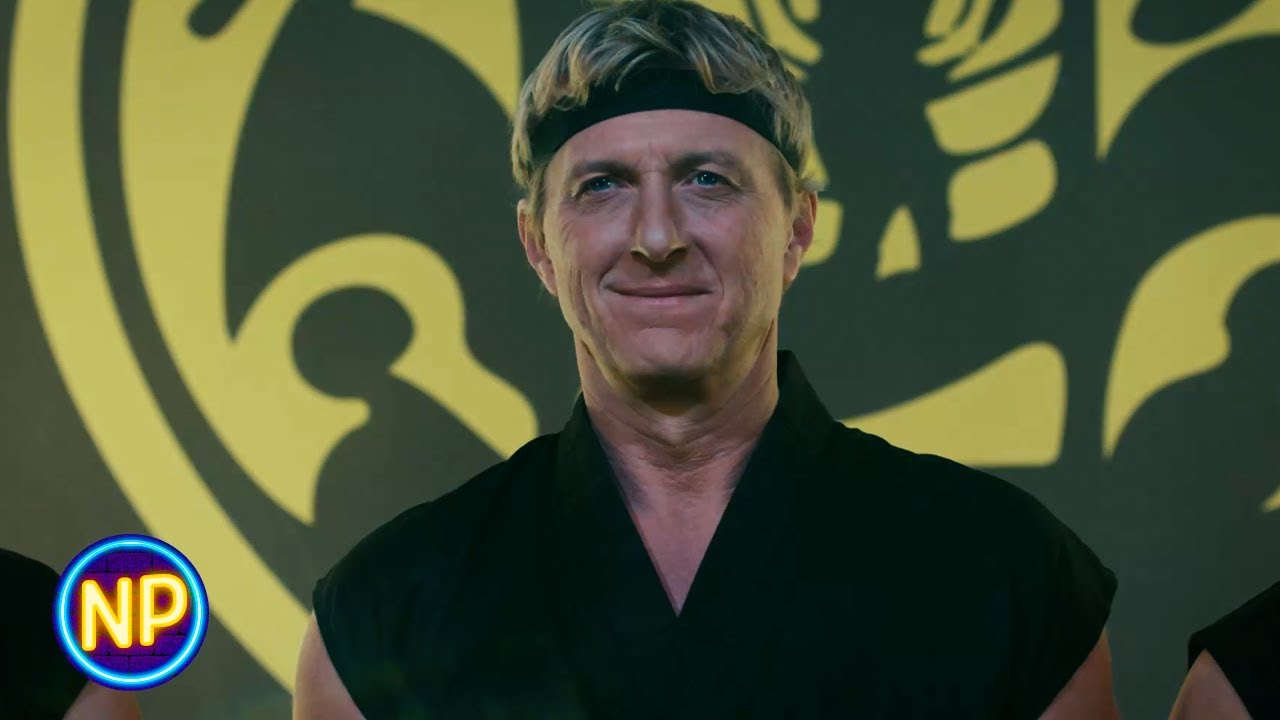 Exibição De Caratê No Carnaval | Cobra Kai: 2ª Temporada, Episódio 3