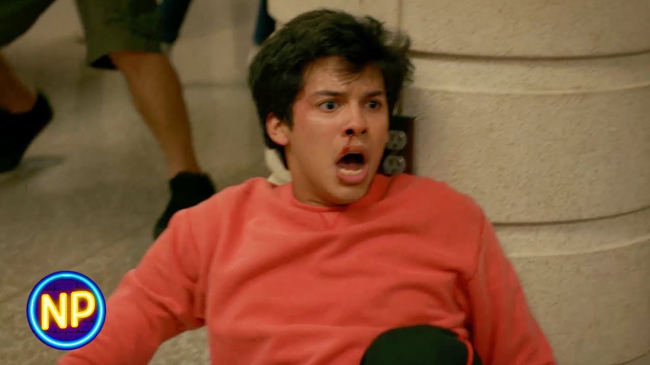 Melhores Cenas De Luta | Compilação Da 2ª Temporada De Cobra Kai