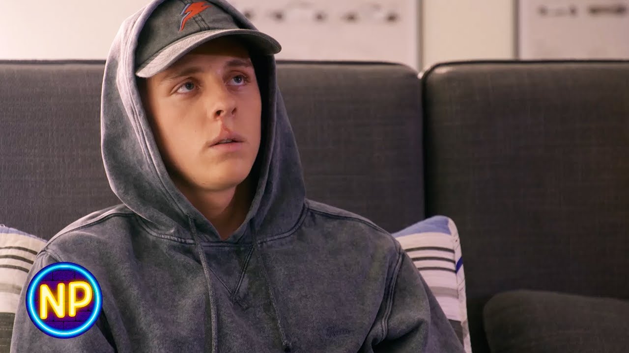 Mohawk Agora É Sem-Hawk | Cobra Kai: Temporada 4, Episódio 6